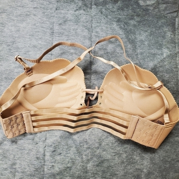 Gather Plunge Shell Shape Push Up Bra Detachable Straps - Picture 2 of 3